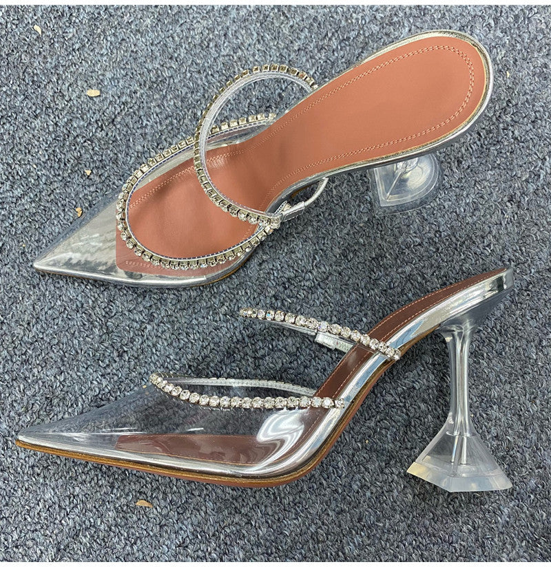 Schlanke und stützende orthopädische Sommerschuhe