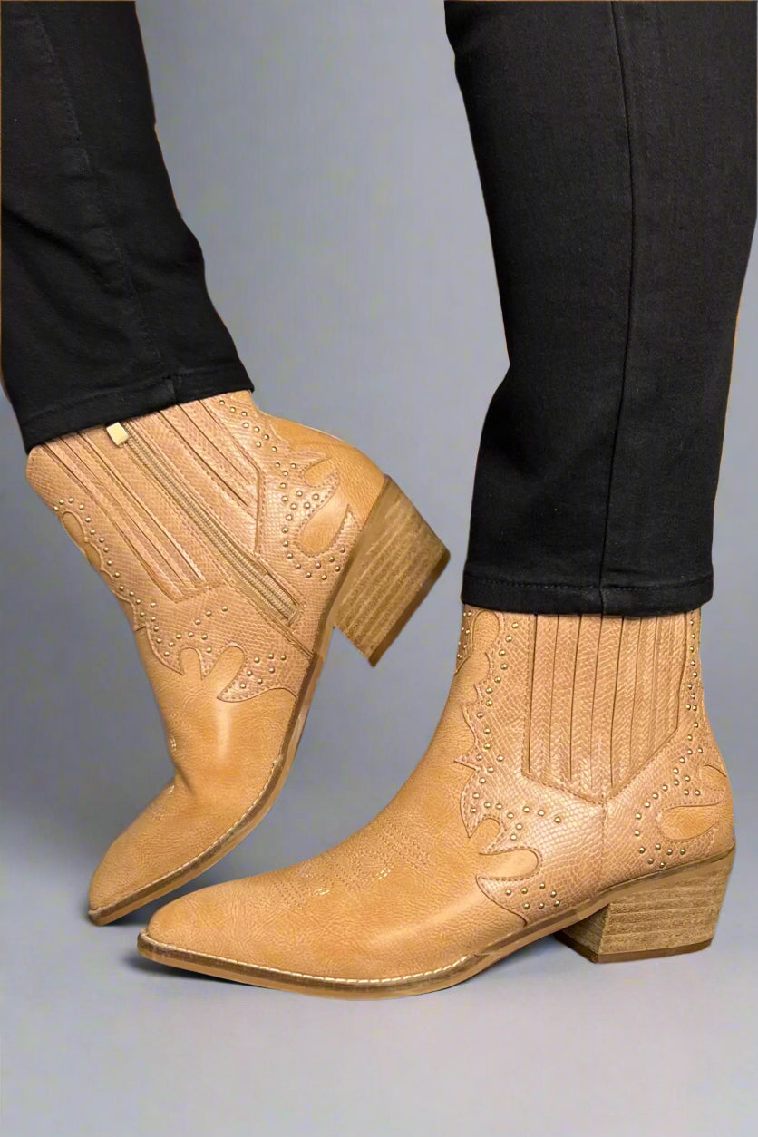 Unterstützende leichte orthopädische Sommerschuhe