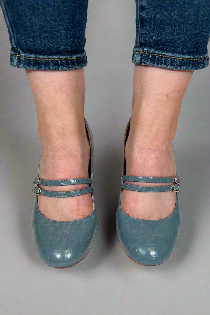 Langlebige und stützende orthopädische Sommer-Heels