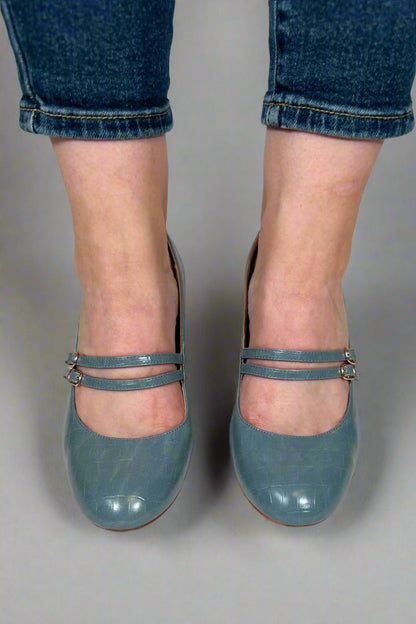 Langlebige und stützende orthopädische Sommer-Heels