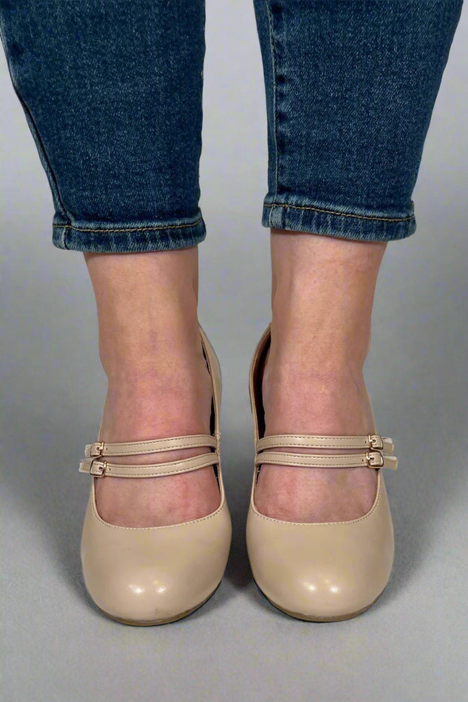 Bequeme und modische orthopädische Sommer Heels