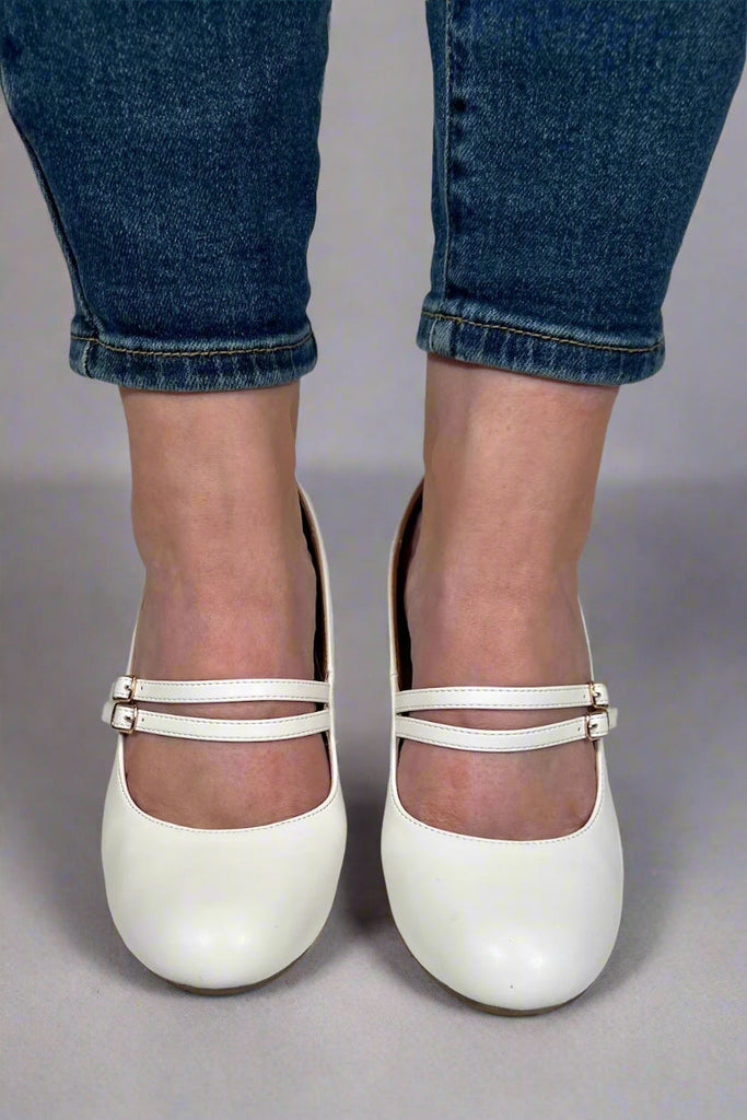 Stylische und stützende orthopädische Sommer Heels