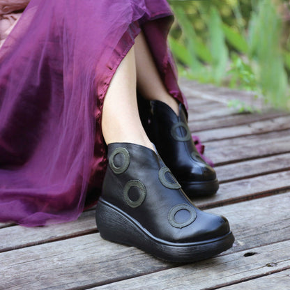 Stützende und vielseitige orthopädische Winterschuhe