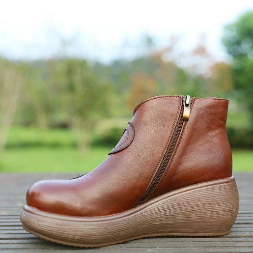Stützende und vielseitige orthopädische Winterschuhe