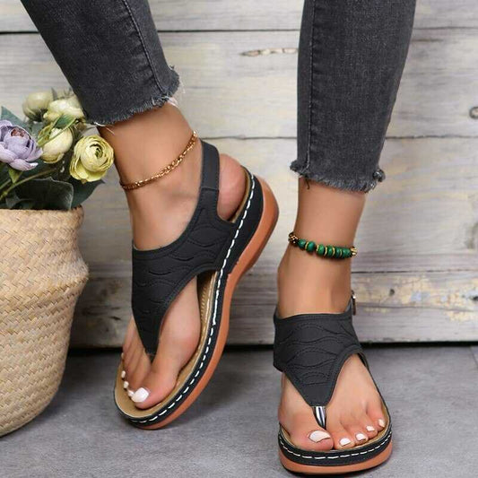 Modische und stützende orthopädische Wintersandalen