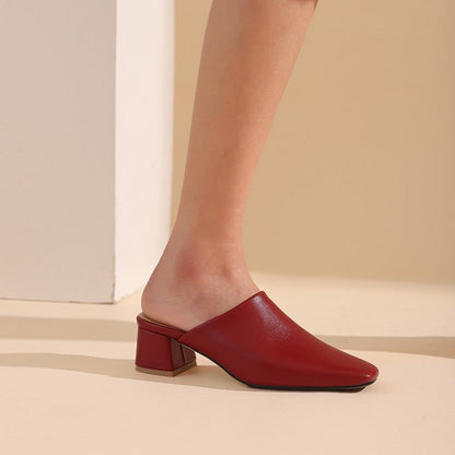 Modische und stützende orthopädische Sommersandalen