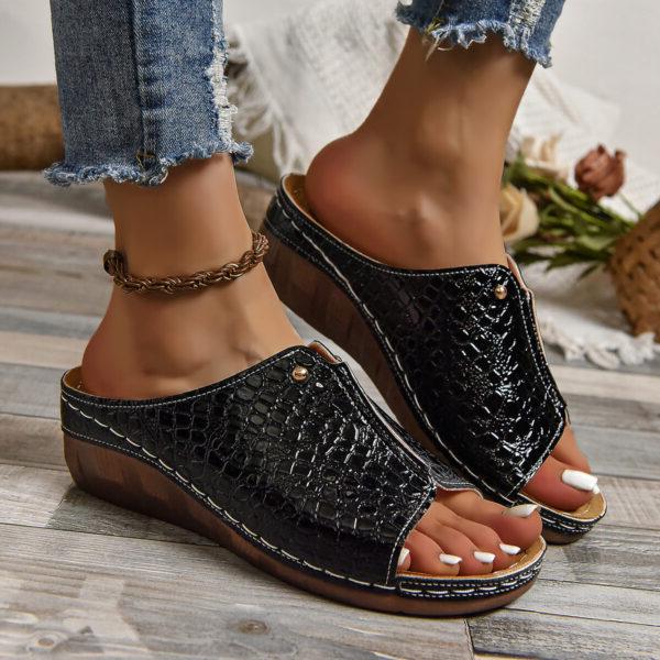 Bequeme und modische orthopädische Wintersandalen
