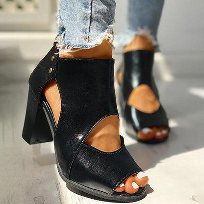 Stylische und stützende orthopädische Sommerstiefel