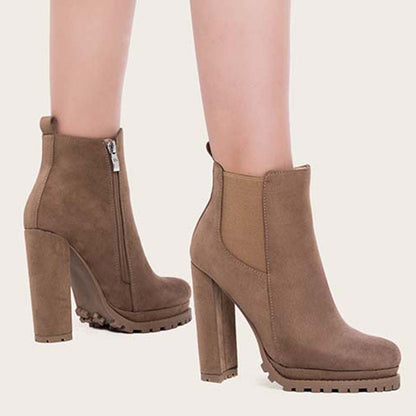 Bequeme und vielseitige orthopädische Sommerstiefel