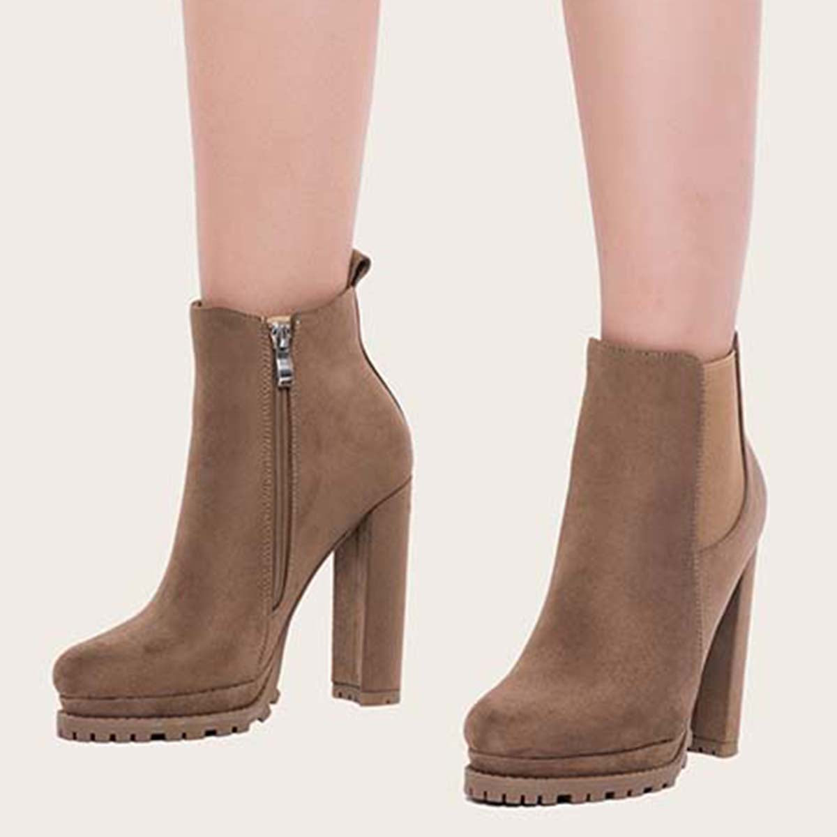 Bequeme und vielseitige orthopädische Sommerstiefel