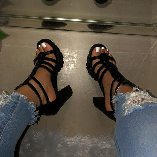 Maßgeschneiderte unterstützende orthopädische Sommer Heels