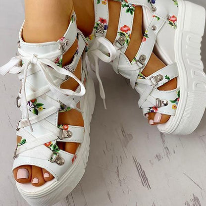 Lässige orthopädische maßgeschneiderte Sommersandalen