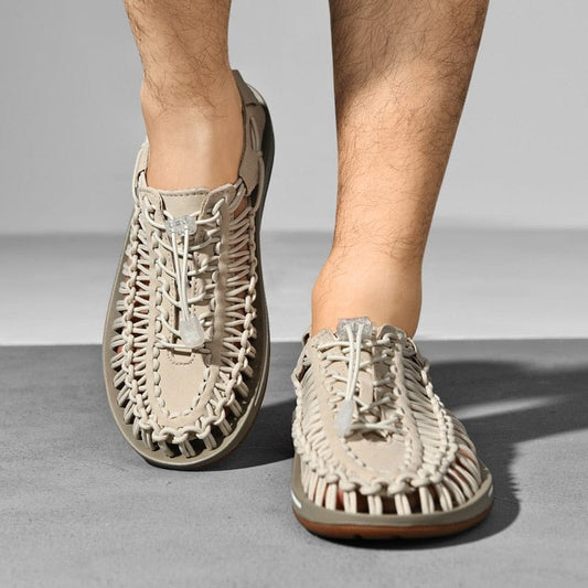 Bequeme und modische orthopädische Wintersandalen
