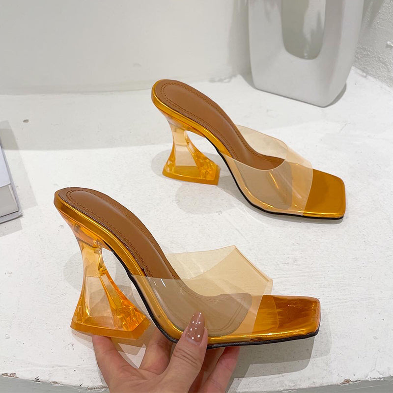 Bequeme und haltbare orthopädische Sommer-Heels