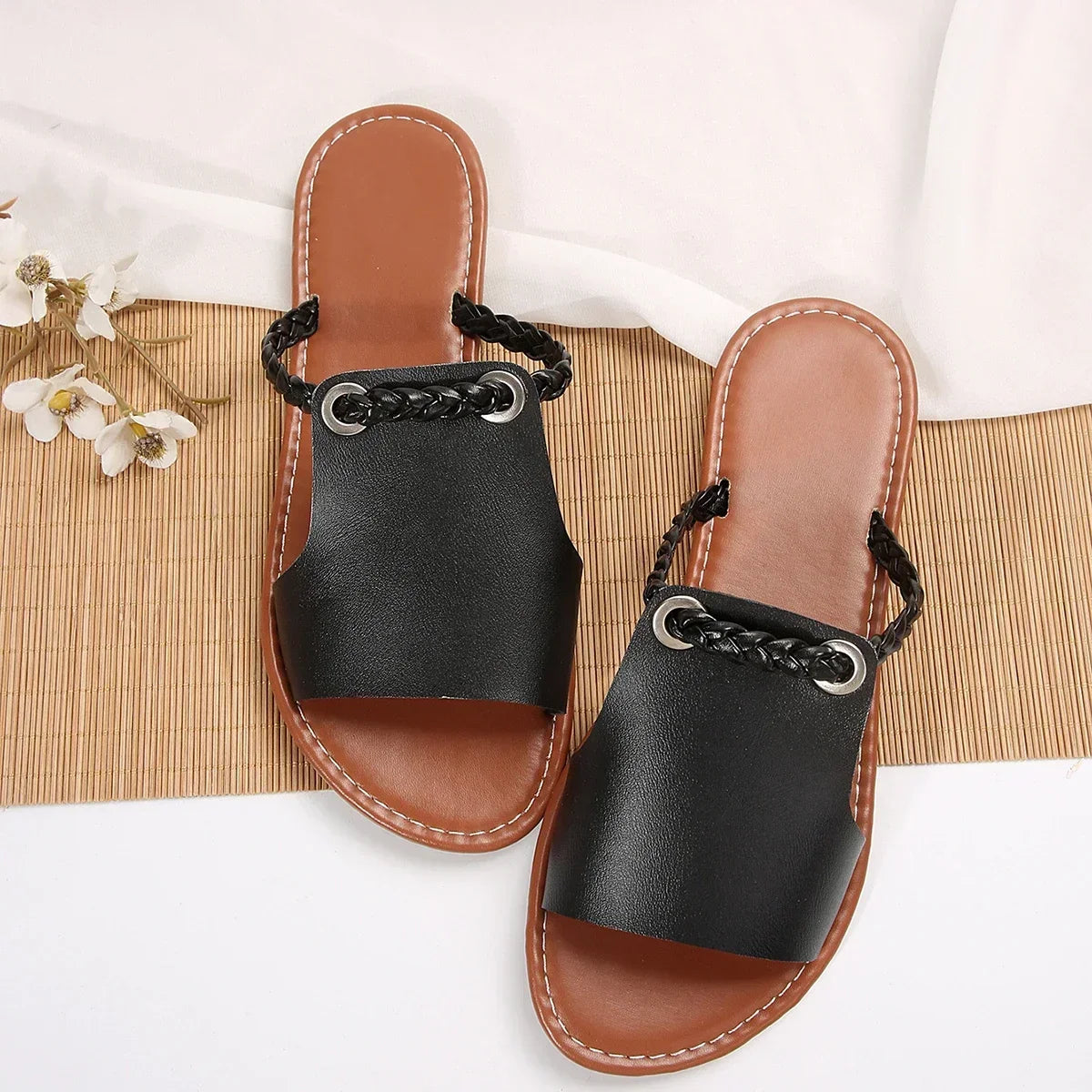 Vielseitige und stützende orthopädische Wintersandalen