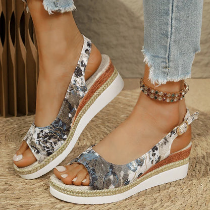Modische und stützende orthopädische Wintersandalen