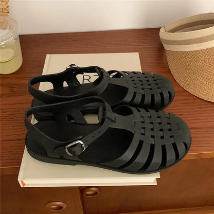 Bequeme und modische orthopädische Wintersandalen