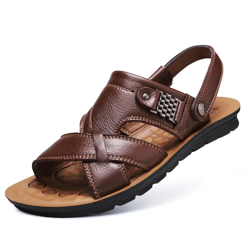 Modische und stützende orthopädische Wintersandalen