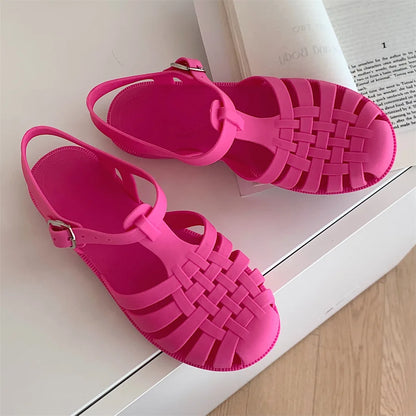 Bequeme und modische orthopädische Wintersandalen