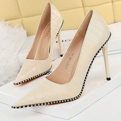 Maßgeschneiderte und bequeme orthopädische Sommer Heels