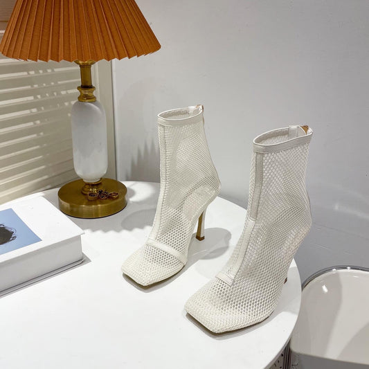 Maßgeschneiderte und bequeme orthopädische Sommerschuhe