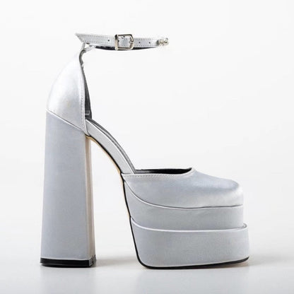 Bequeme und modische orthopädische Sommerschuhe