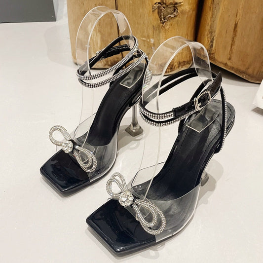 Stützende und modische orthopädische Sommer Heels