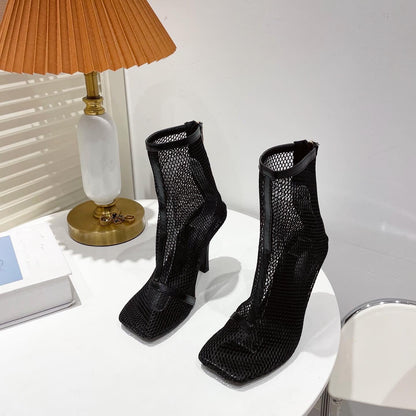 Maßgeschneiderte und bequeme orthopädische Sommerschuhe