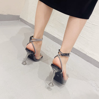 Stützende und modische orthopädische Sommer Heels