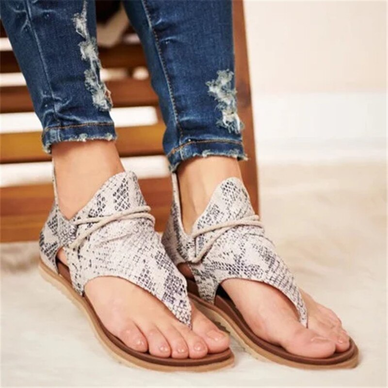 Maßgeschneiderte und bequeme orthopädische Wintersandalen