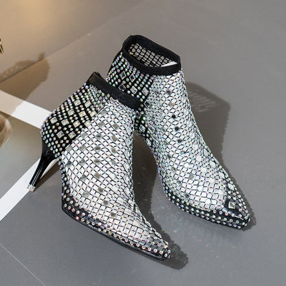 Modische, stützende orthopädische Sommerschuhe