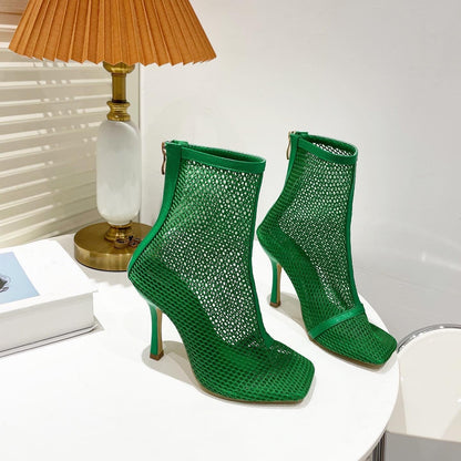 Maßgeschneiderte und bequeme orthopädische Sommerschuhe