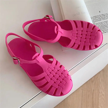 Bequeme und modische orthopädische Wintersandalen