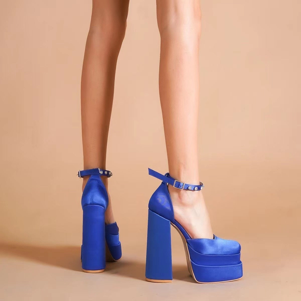 Bequeme und modische orthopädische Sommerschuhe