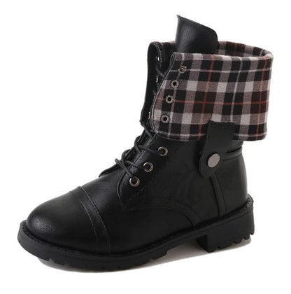 Stylische und stützende orthopädische Sommerstiefel