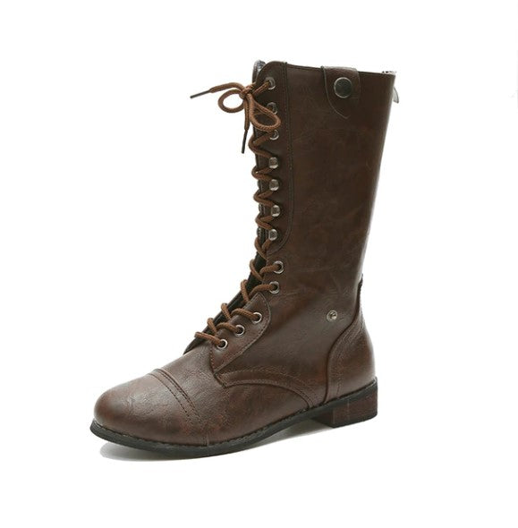 Stylische und stützende orthopädische Sommerstiefel