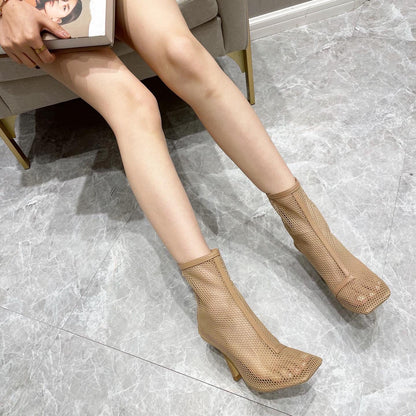Maßgeschneiderte und bequeme orthopädische Sommerschuhe