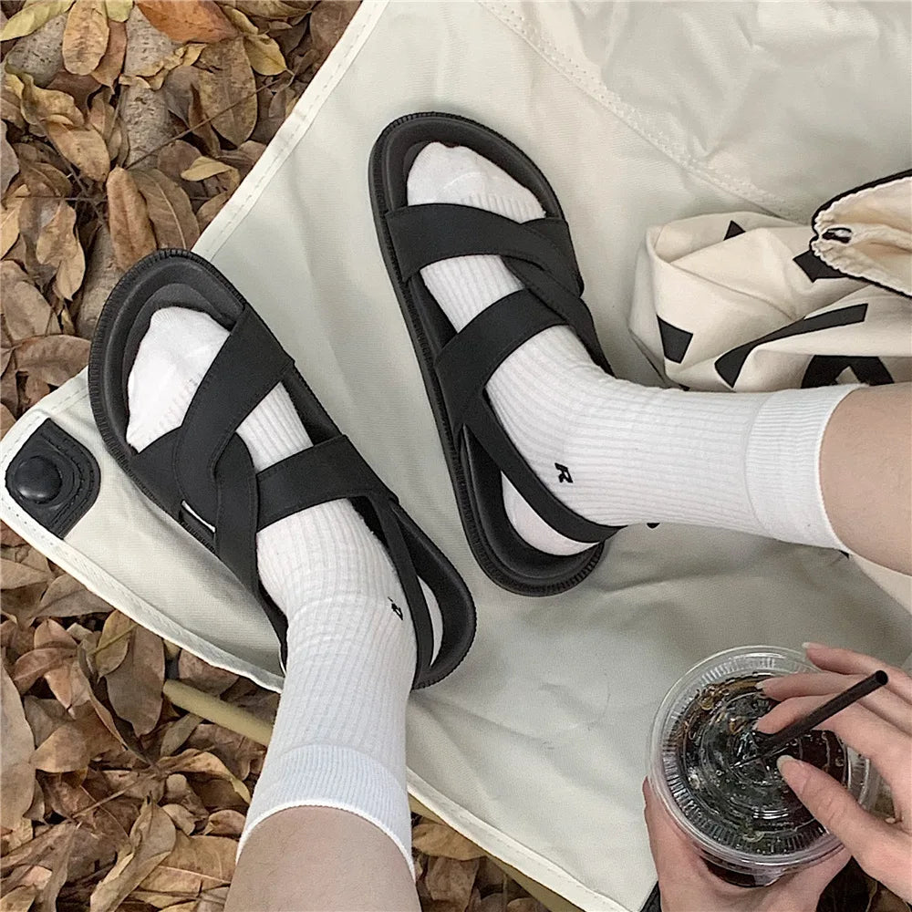 Bequeme und modische orthopädische Wintersandalen