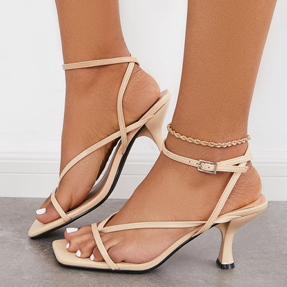 Entspannte und stützende orthopädische Sommersandalen