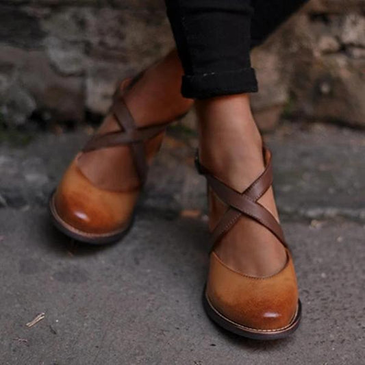 Stützende und modische orthopädische Sommersandalen