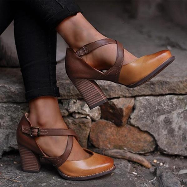 Stützende und modische orthopädische Sommersandalen