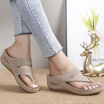 Strapazierfähige orthopädische Wintersandalen