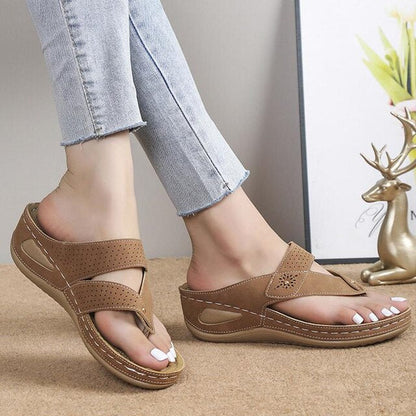 Strapazierfähige orthopädische Wintersandalen