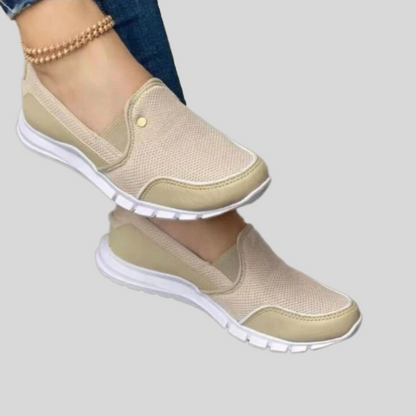 Elegante und detailreiche stützende Winterschuhe