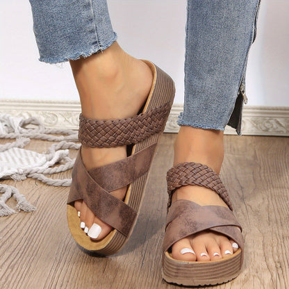 Modische und stützende orthopädische Wintersandalen