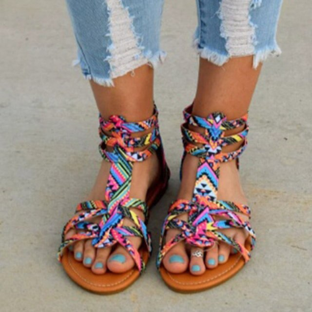 Stützende und modische orthopädische Wintersandalen
