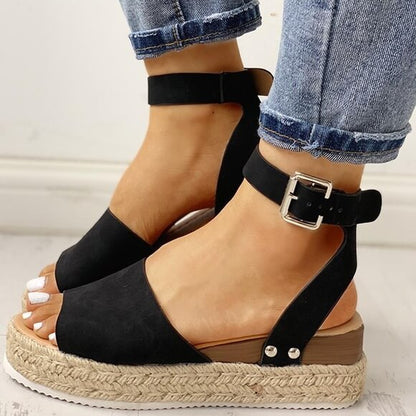 Stützende und modische orthopädische Wintersandalen