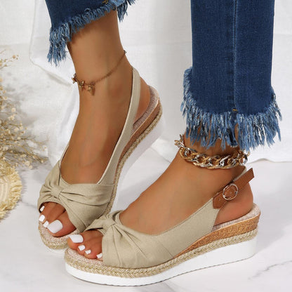 Stylische und stützende orthopädische Wintersandalen
