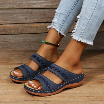 Strapazierfähige und stützende orthopädische Wintersandalen