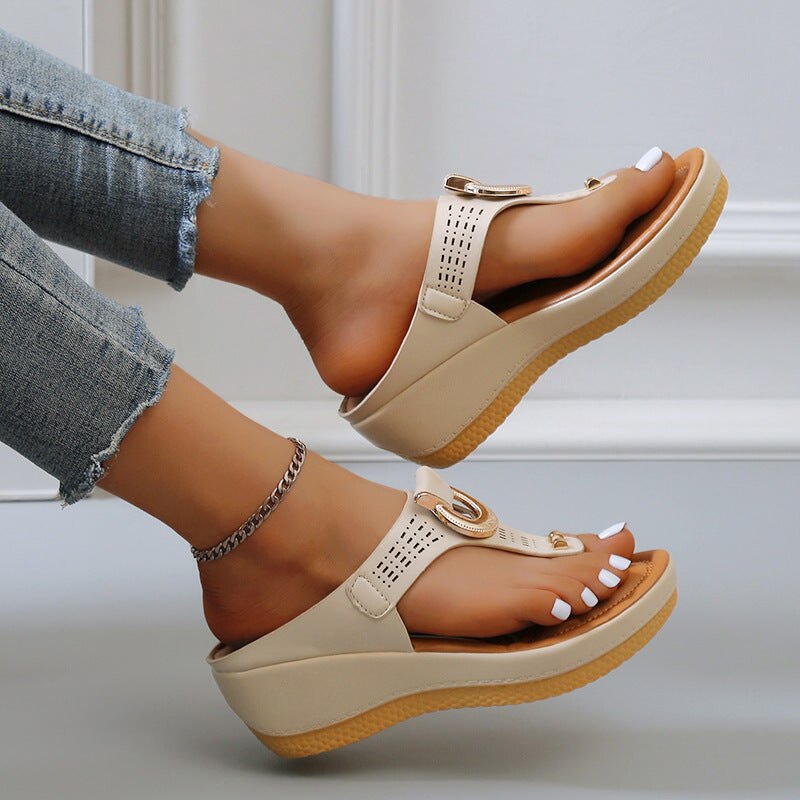 Stylische und stützende orthopädische Wintersandalen